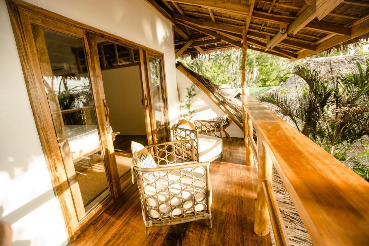 Maligaya Beach Bungalows El Nido Luaran gambar