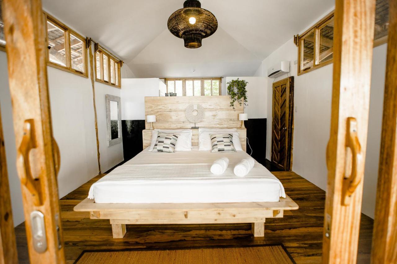 Maligaya Beach Bungalows El Nido Luaran gambar
